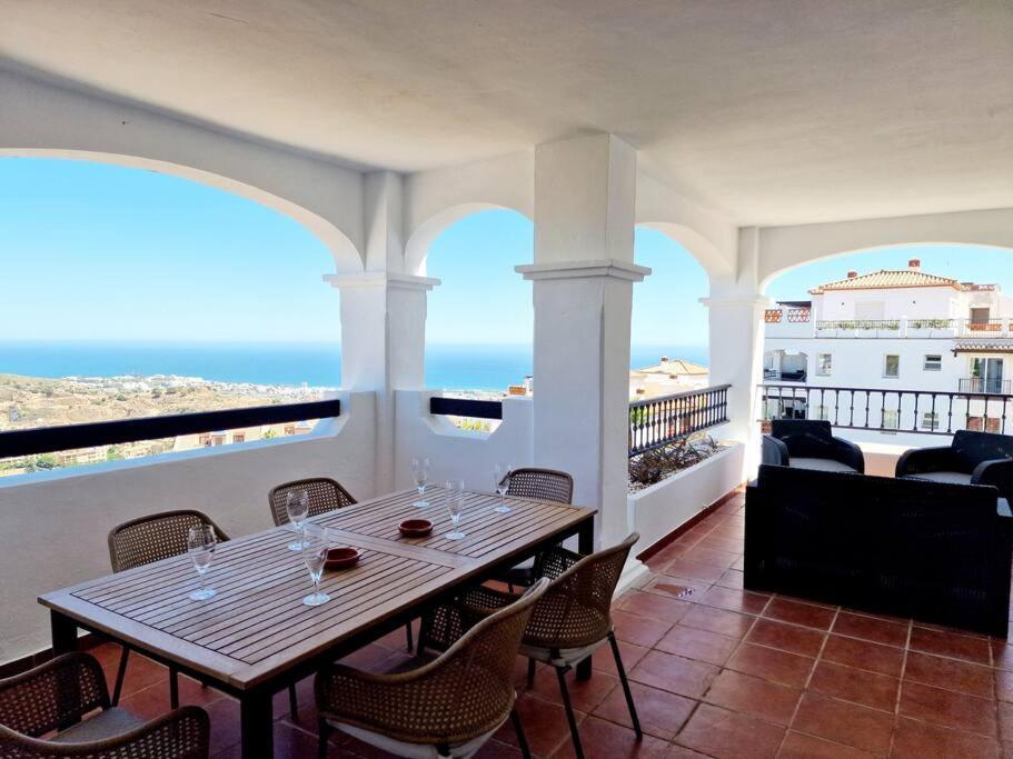 Las Palmeras Seaviews Mijas Eksteriør bilde